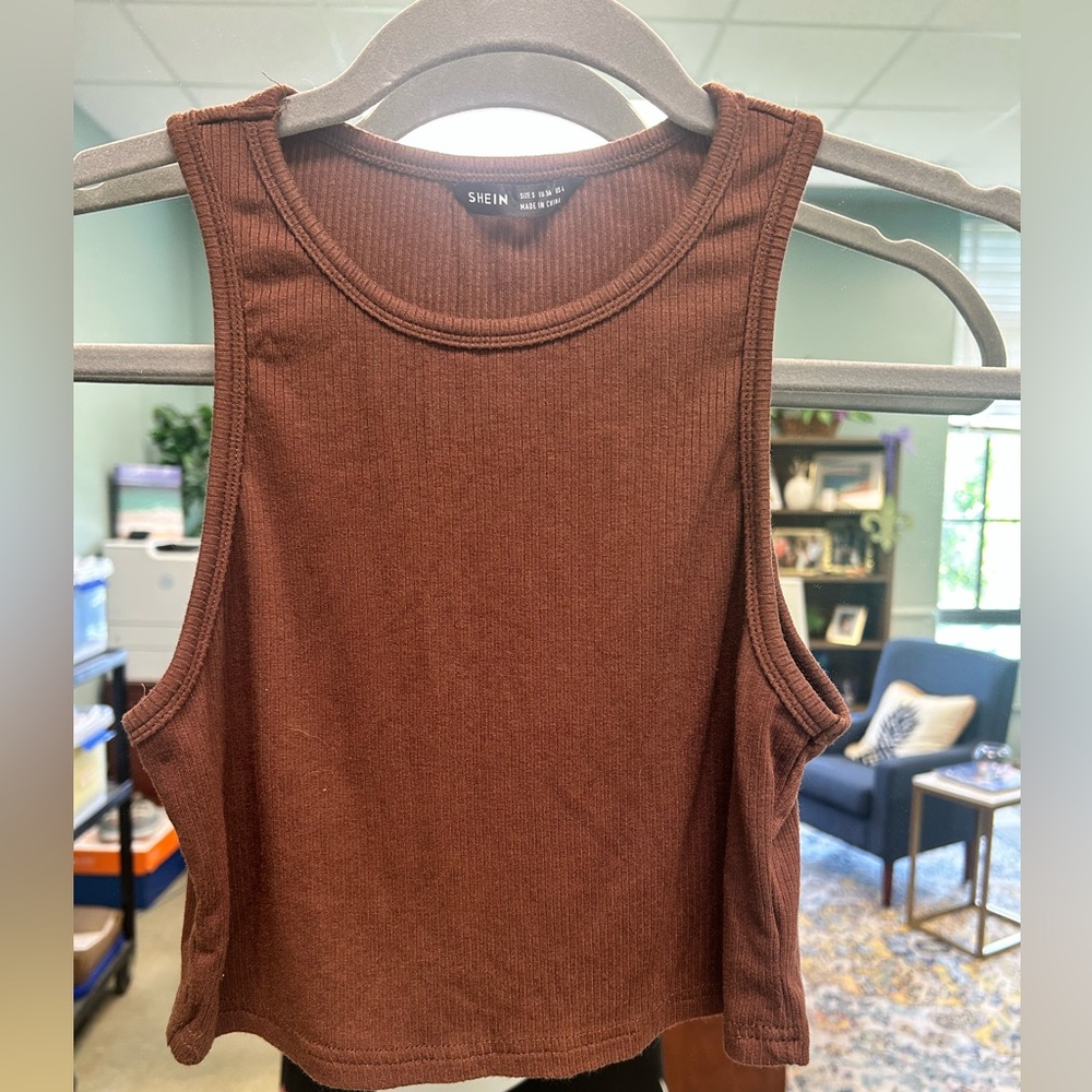 SHEIN Chocolate Ribbed Tank Top